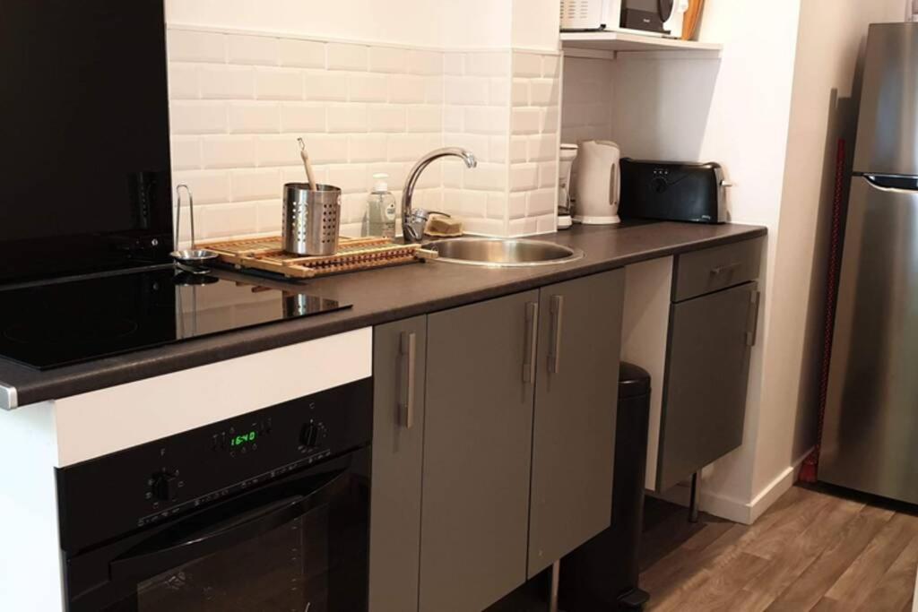 רואן Appartement Cosy Proche Du Chu מראה חיצוני תמונה
